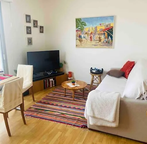 Homestay Private Only, Spacious In A Lovely Central 아파트 파리