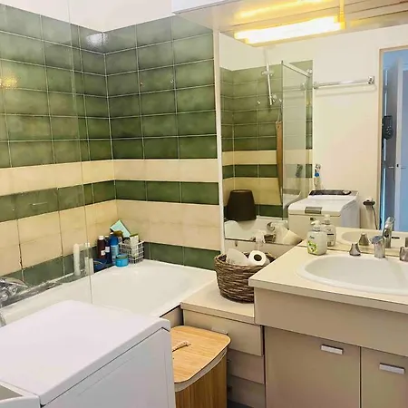 Appartement Homestay Private Only, Spacious In A Lovely Central