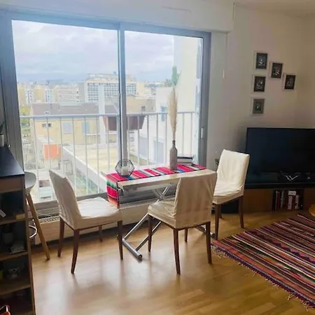 Homestay Private Only, Spacious In A Lovely Central Appartement Paris